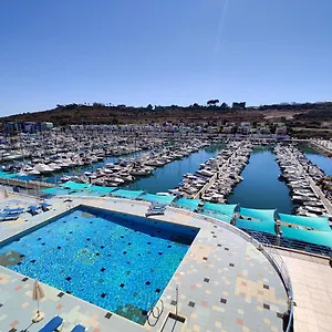 Marina Views Apartment